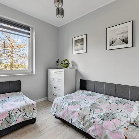 Przystan U Kariny * Smolno (Puck)